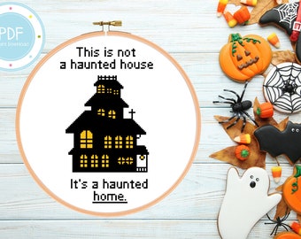 Spökhus - Roligt Halloween-korsstygnsmönster för spökhus PDF direktnedladdning