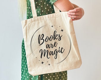 3 Designs - Bücher sind magisch SVG, PNG, JPG digitale Downloads - 3 minimale Designs für T-Shirt, Sweatshirt, Tote, Becher, & Vinyl-Buch-Liebhaber-Geschenke