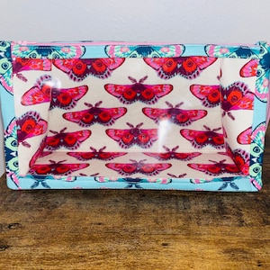 Clear boxy pouch. Ruby star society fabric. Embroidery bag. Project bag. Knitting bag. Sewing bag. Craft and go bag. Firefly fabric.
