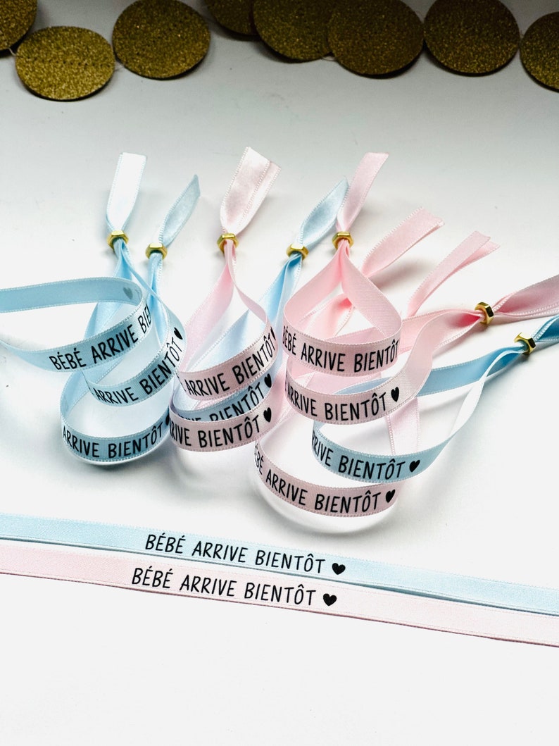 Lot de Bracelets ruban satin GENDER REVEAL texte personnalisable 10 boy & 10 girl et écrou de fermeture, baby shower image 1