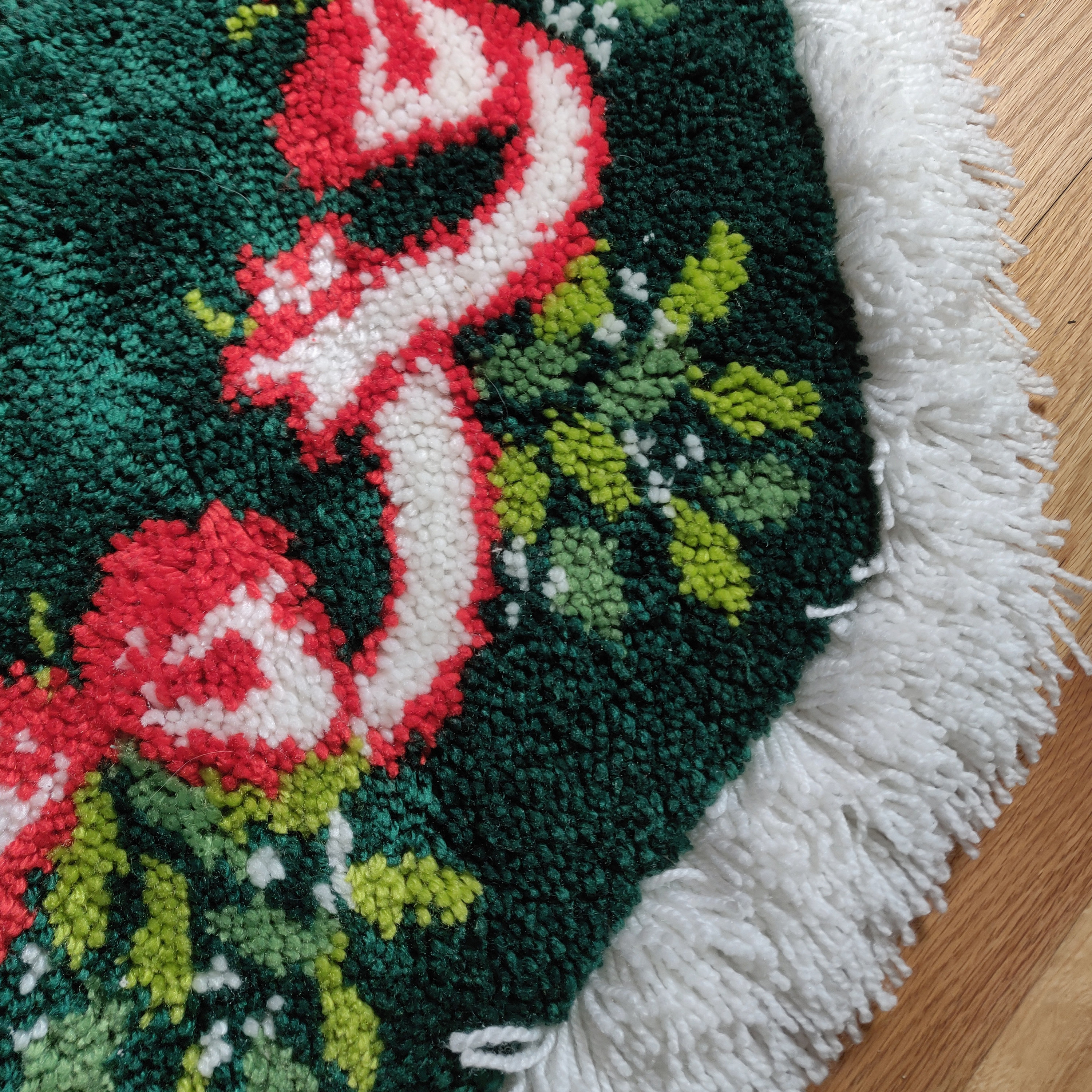 Vintage Latch Hook Christmas Tree Skirt Rug Green Mistletoe Etsy