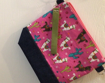 Medium llama zipper bag