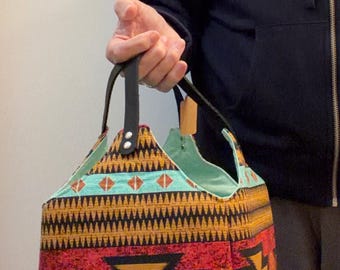 S/W turquoise/red/tan