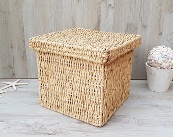 Vintage wicker lidded basket, Square wicker basket with lid, Rattan basket for storage, Coastal decor, Beach house decor