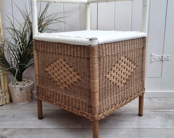 Taburete esquinero de mimbre, otomana cuadrada de ratán, reposapiés de mimbre, decoración costera, decoración de casa de playa