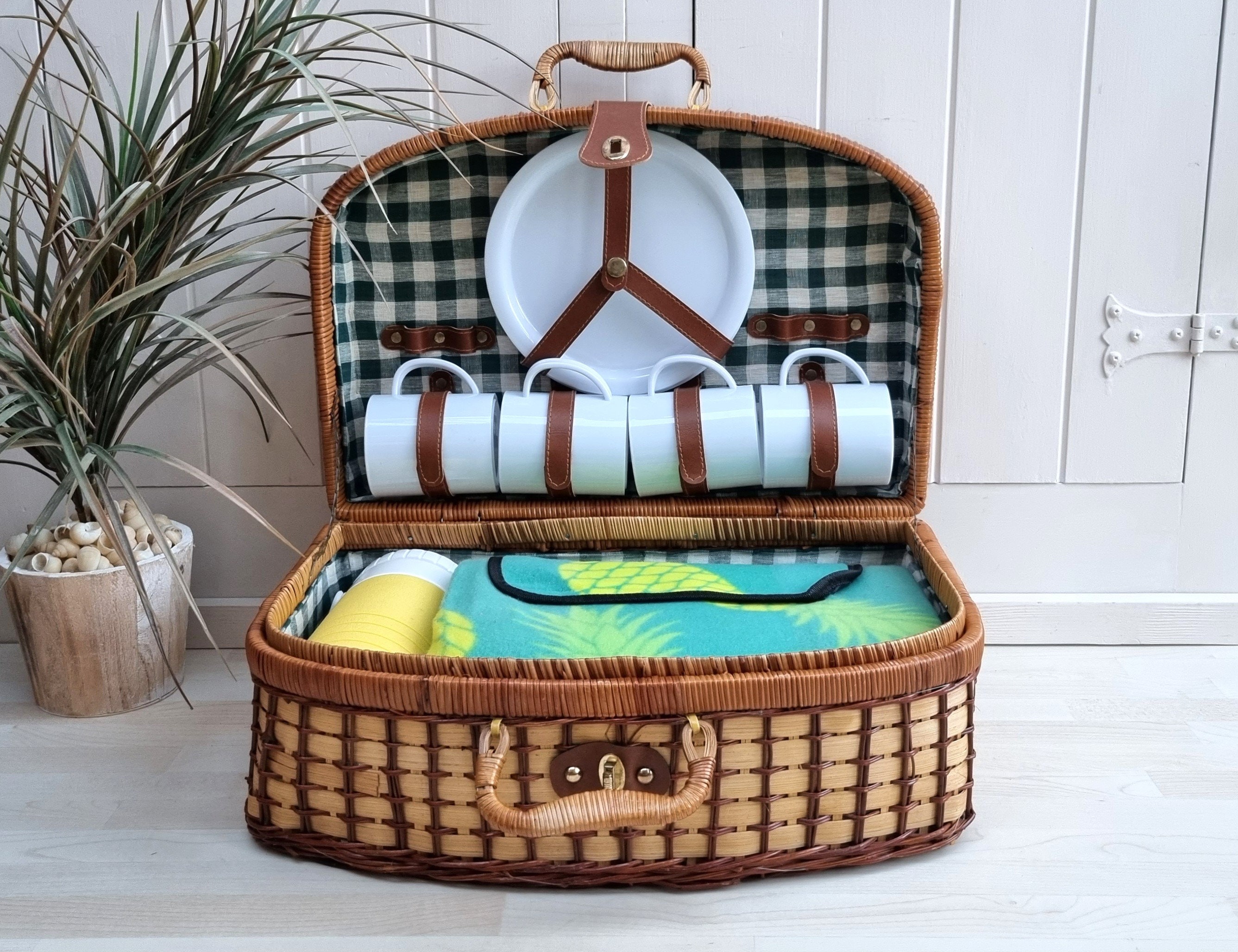 籐製 ピクニックバスケット　ヴィンテージ il_fullxfull.4668988592_d7ff.jpg