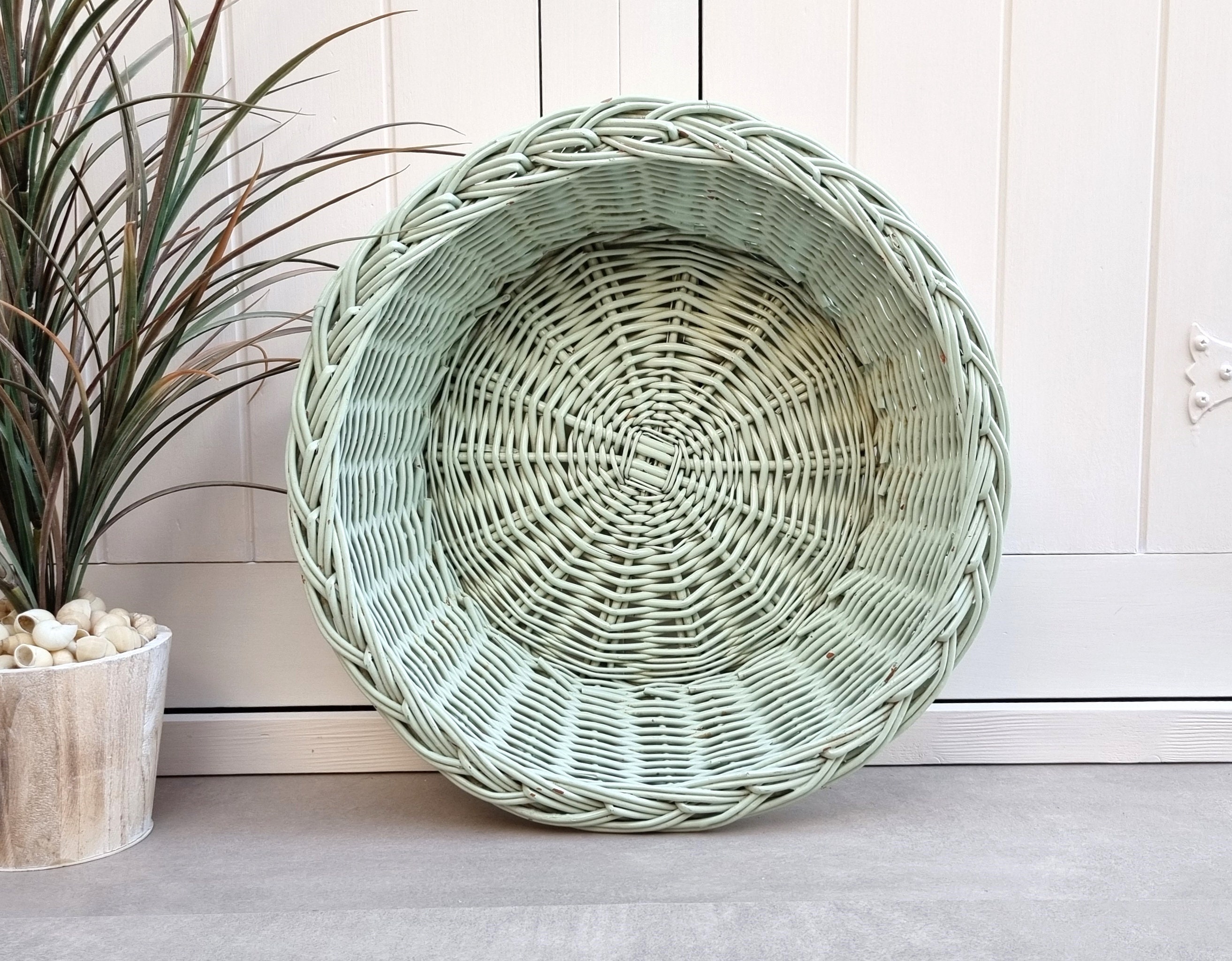 【 think of things】CIRCLE BASKET GREEN Vintage Round Wicker Basket, Mint Green Decorative Basket, Wicker