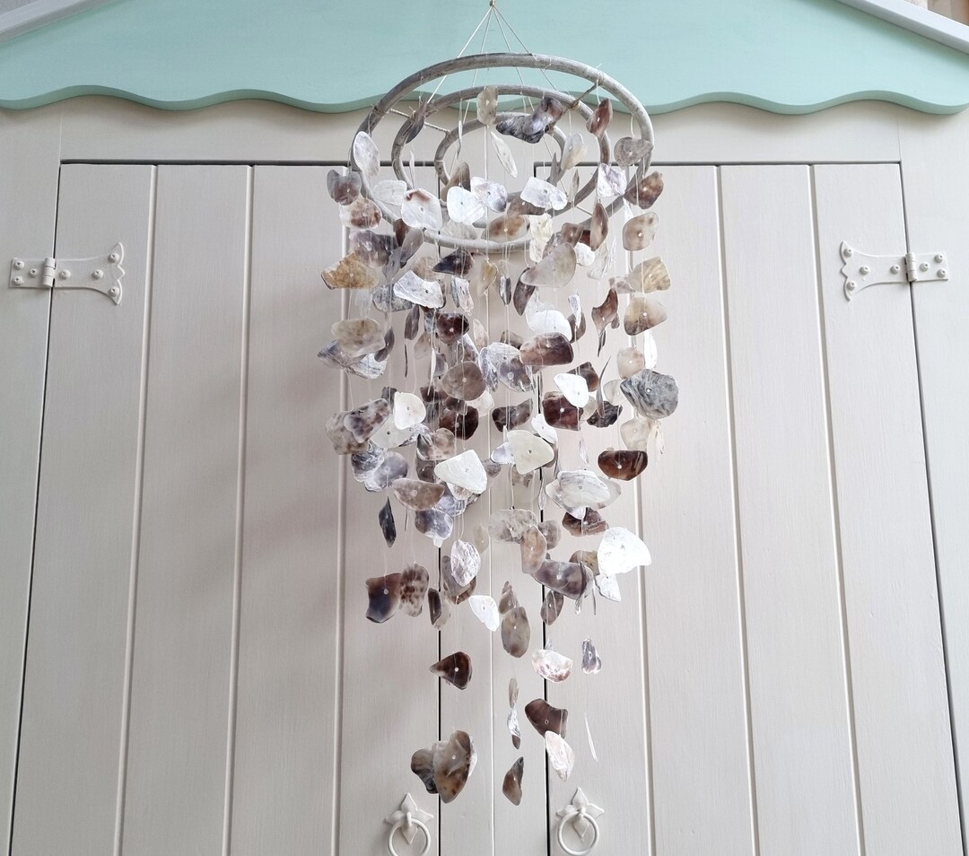 シェル　モビール　飾り　風に揺れた時、キレイな音が出ます♪ 大型オイスターシェル風鈴、シェルモビール、海岸モビール、ビーチ