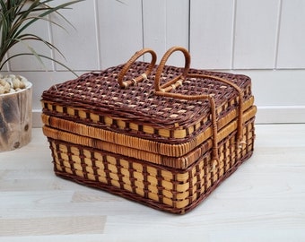 Wicker Picnic Basket for Kids, Wicker Basket, Childs Picnic Basket, Picnic for Children, Hamper, Coastal Decor, Gift for Kids