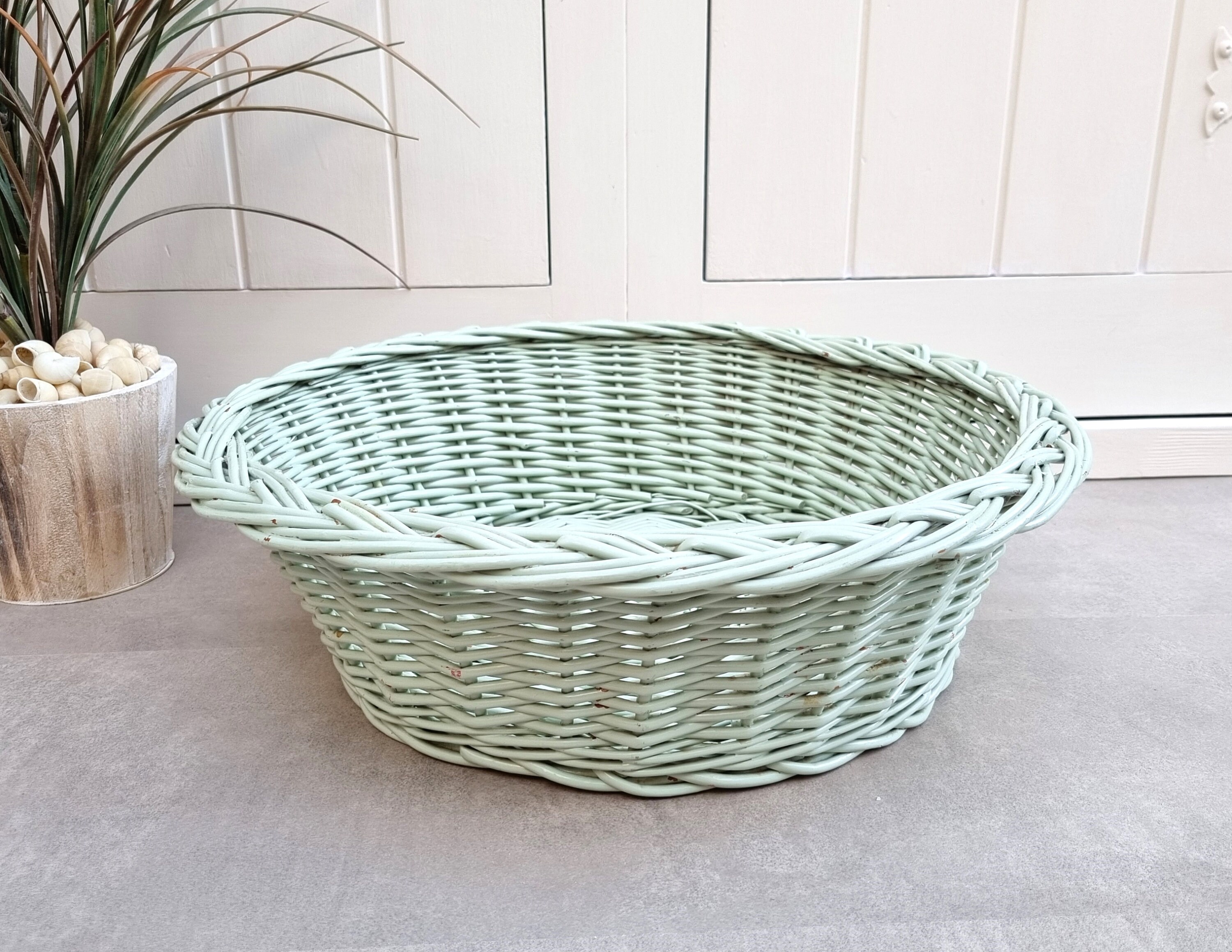 【 think of things】CIRCLE BASKET GREEN Vintage Round Wicker Basket, Mint Green Decorative Basket, Wicker