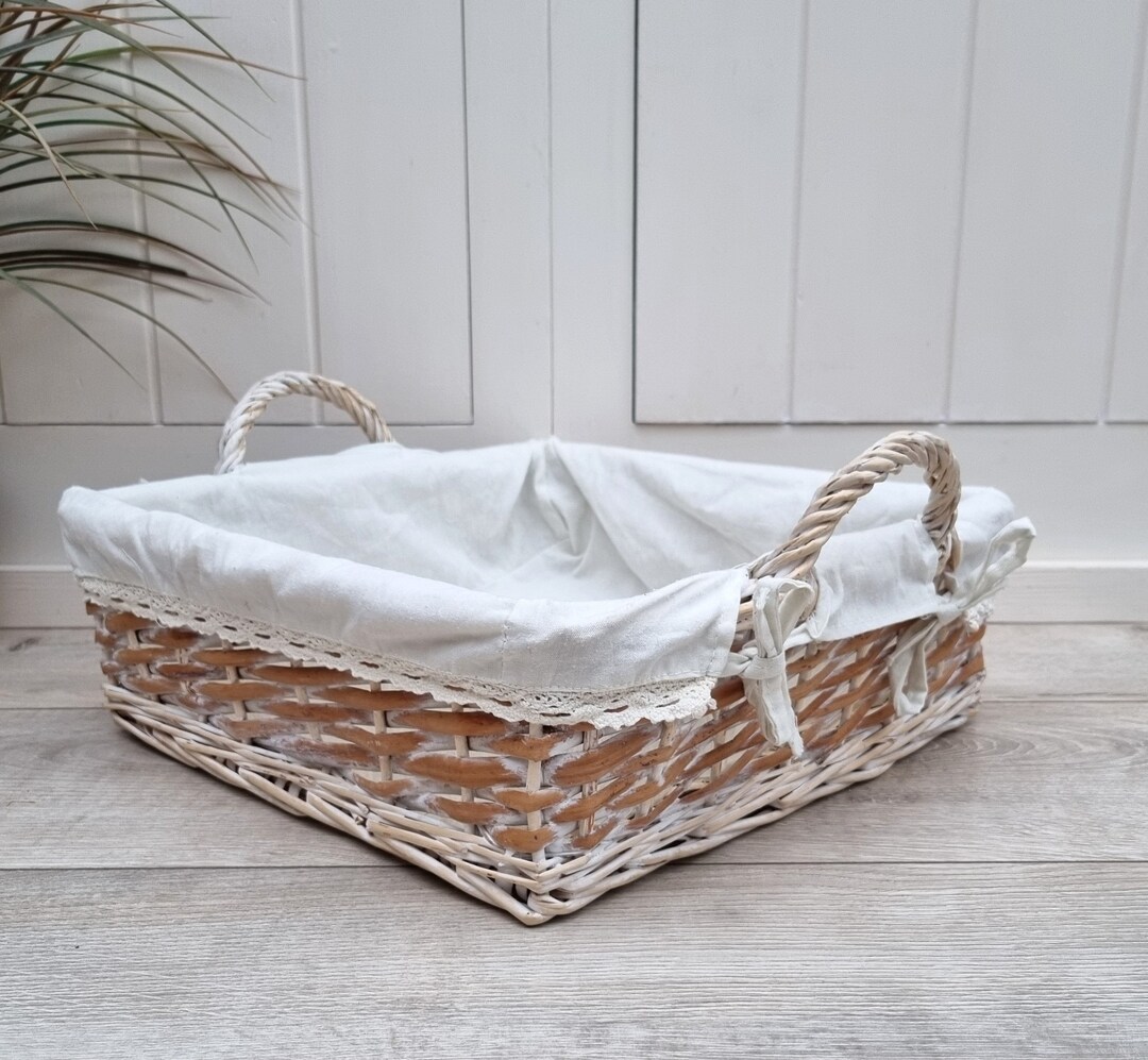 Square Wicker Basket, Wicker Basket With Lining, Sturdy White and Brown