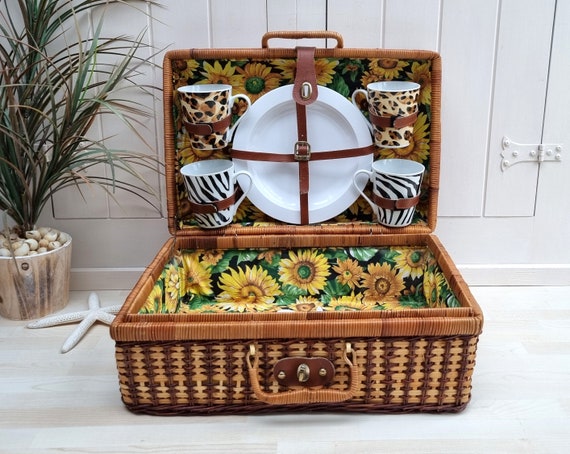 Vintage Wicker 'Sunflower' Picnic Basket, Picnic … - image 2