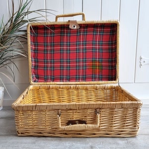 Vintage Wicker Picnic Basket, Checked Lining, Rectangular Wicker Case, Wicker Basket, Picnic Hamper, Farmhouse Decor