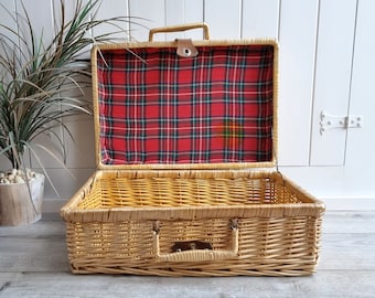 Vintage Wicker Picnic Basket, Checked Lining, Rectangular Wicker Case, Wicker Basket, Picnic Hamper, Farmhouse Decor