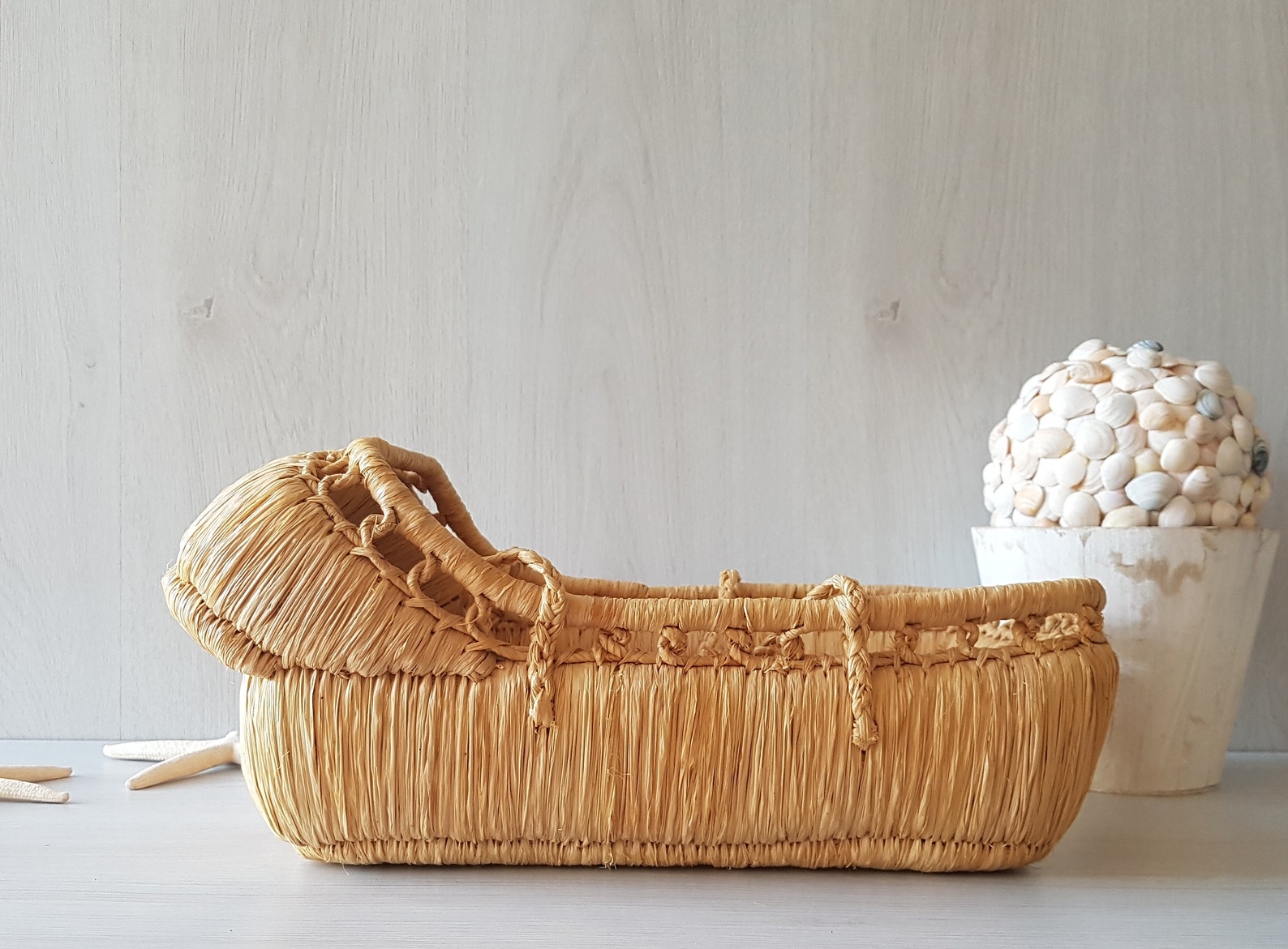 Lovely vintage wicker Moses basket with bedding Wicker doll Etsy