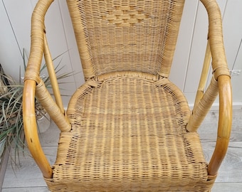 Vintage Wicker Chair, Bamboo Chair, Boho Chair, Bohemian Wicker Chair, Country Living, Farmhouse Decor, Coastal Decor