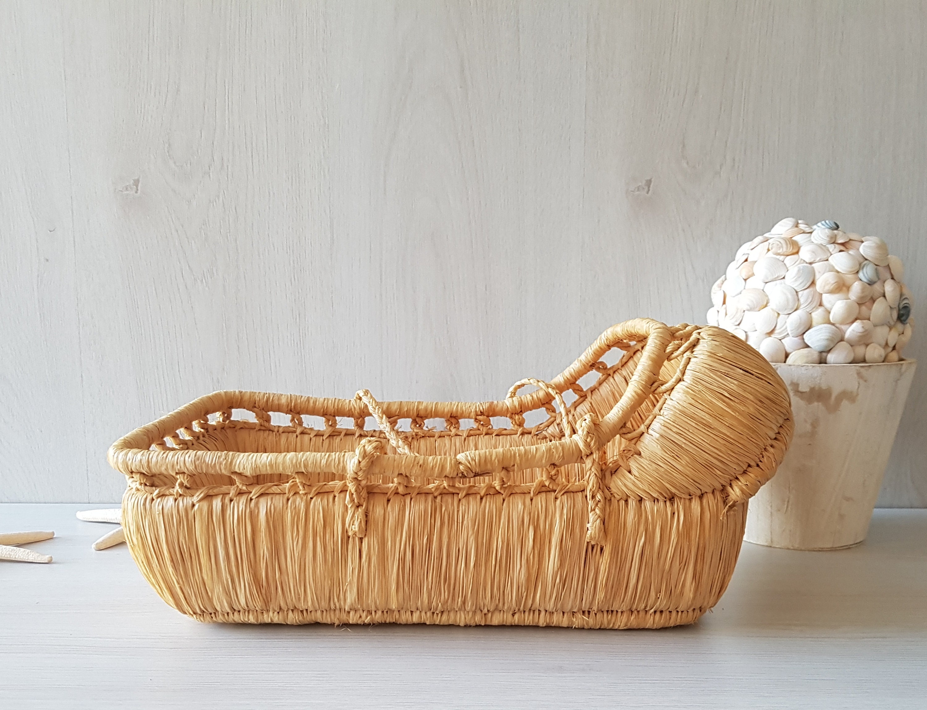 Lovely vintage wicker Moses basket with bedding Wicker doll Etsy
