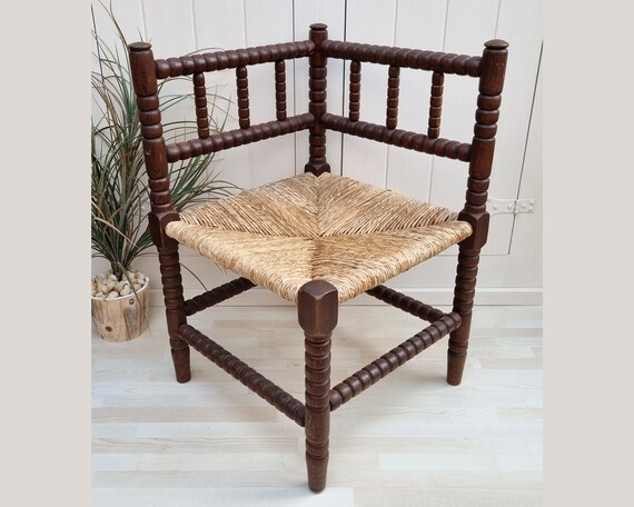Antique Wooden Corner Chair Bobbin Chair Rush Seat Chair