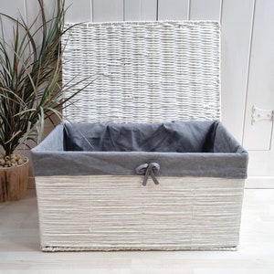Large White Wicker Chest, Paper Straw Lidded Basket for Storage, Wicker Basket, Wicker Home Decor, Coastal Decor