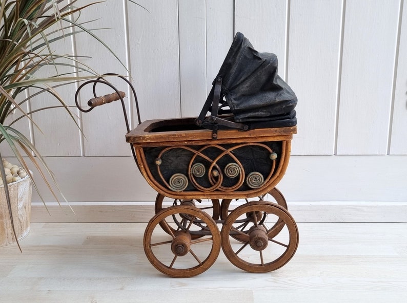 Antique Wicker Stroller, 15 Wicker Doll Buggy, Brown Black Pram, Doll Carriage, Newborn Photography Prop, Doll Basket, Wicker Doll Stroller image 4