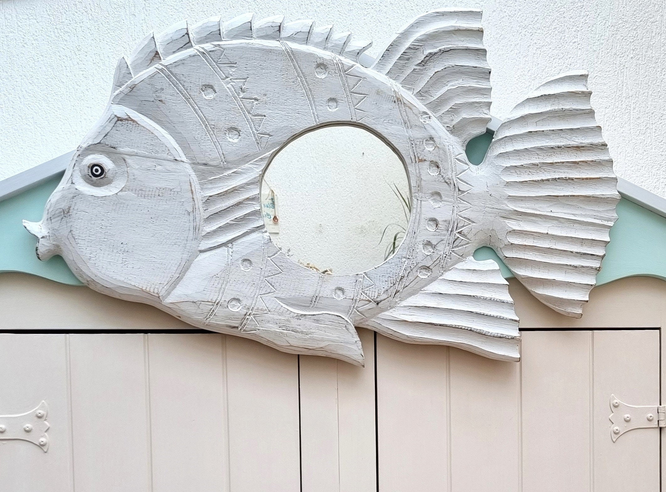 Specchio Da Parete A Forma Di Pesce Effetto Invecchiato | 64cm, Cornice In Legno | Decorazione Marina Per Soggiorno, Ingresso