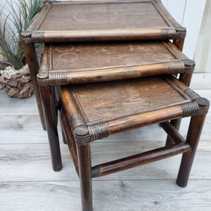 Conjunto de 3 mesas nido de bambú, mesas auxiliares de bambú, mesa de lámpara, mesa de plantas, decoración costera, decoración boho