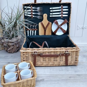 Vintage Wicker Picnic Basket, Complete Picnic Basket for 4, Picnic Hamper, Wedding Gift, Gift Idea