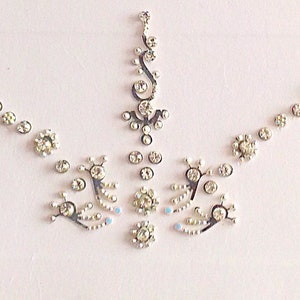 Bindi Bridal Peer Face Gems sticker Jewels Bindi Dots Body Art Festival Fashion Accessories Beautiful Birthday Gift