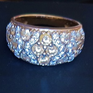 A vintage 925 Sterling Silver gold vermeil ring with clear and gold paste stones- Size L