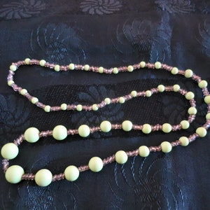 An unusual vintage Art Deco pale green Lime glass bead necklace image 2