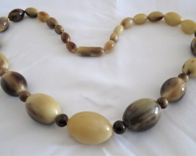 A Vintage Scottish Polished Stag Horn Bead Necklace With Integral ...
