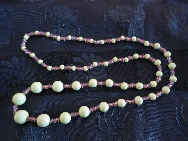 An unusual vintage Art Deco pale green Lime glass bead necklace image 1
