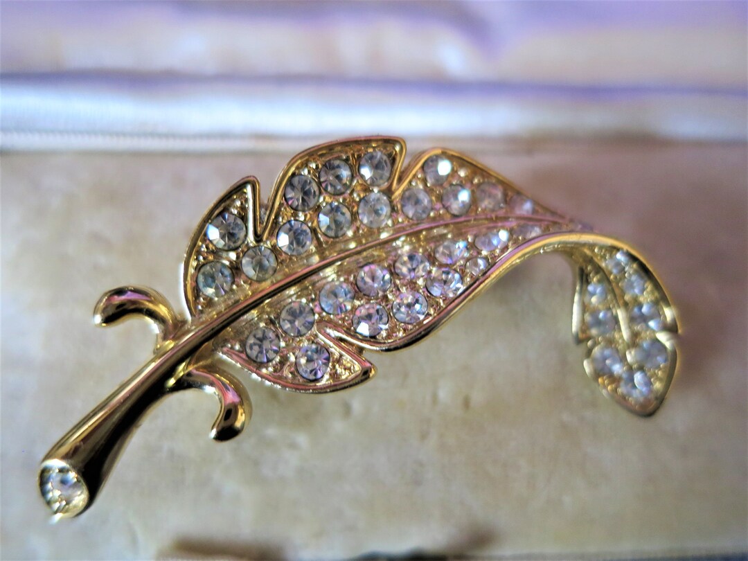 Vintage Gold Tone Rhinestone Feather Plume Brooch by Beatrix Jewellery ...
