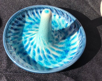 Beautiful ring holder, ring dish, jewelry dish, blue, purple, turquoise, peacock feather