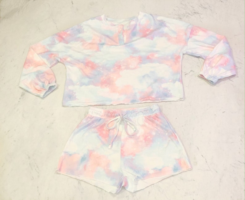 tie dye sweats and sweatshirt set