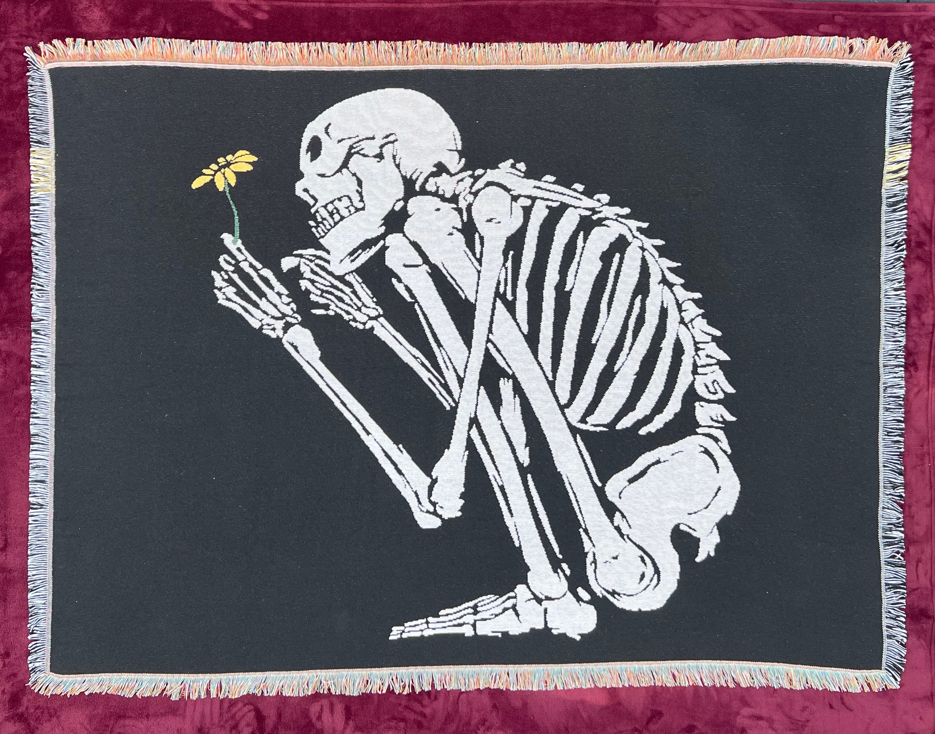 Skeleton Woven Throw Blanket – 5x4 Ft Skeleton With Flower Skeleton Woven Throw Blanket – 5x4 Ft Skeleton With Flower