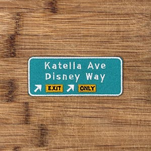 Disneyland Exit Sign Iron-On Patch – 3.5x1.5" Embroidered Freeway Sign Applique For Hats, Bags, Jackets