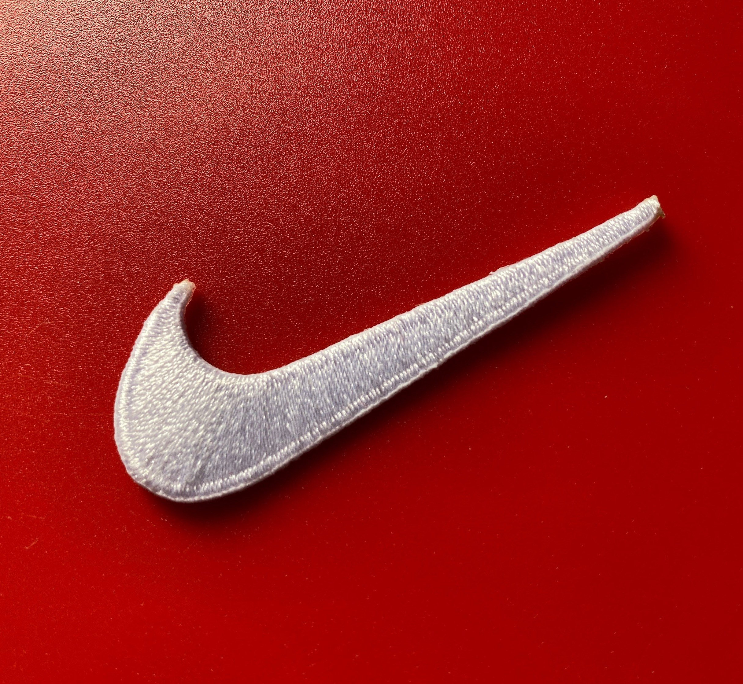 Nike Swoosh Logo High-Quality Embroidered Iron On Patch White 2.25“ x…