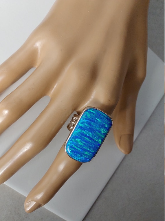Blue lab opal best sale