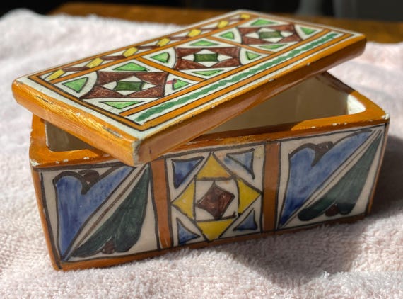 Italian ceramic Ring Box View 2