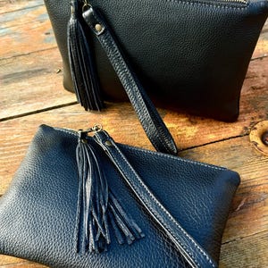 Bolso de mano de cuero negro, regalo del día de la madre, tercer aniversario, bolso de noche de cuero negro, regalos L para damas, borla, bolso de cuero para mujer