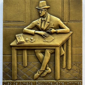 Amazing vintage rare bronze medal of Fernando Pessoa