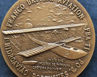 Beautiful antique and rare bronze medal of Franco British Aviation
