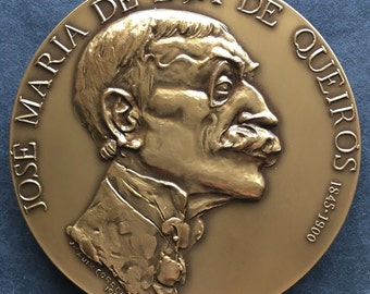 Beautiful antique and rare bronze medal of Famous writer Eça de Queirós, 1973