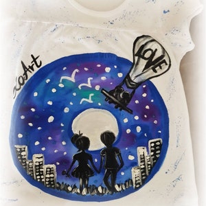 Handbemaltes Kinder T-Shirt Sammeln Moments Not Things Reise T-Shirt Bemaltes T-Shirt Kinder Liebe Reisen Liebe Kunst Glückliche Kinder Maßgeschneidert Top