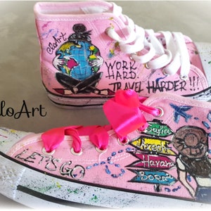 Hauts de voyage peints à la main, chaussures personnalisées de fille de voyage, baskets pour amoureux de voyage, travailler dur, cadeau du monde entier, cadeau de vacances, rose