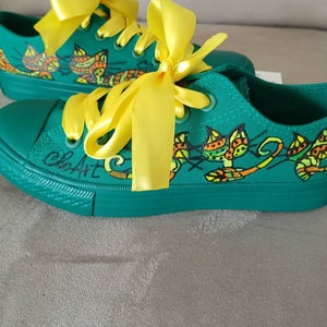 Green painted tie sneakers, cats painted sneakers, love cats shoes, autumn green sneakers, painted shoes with cats, yellow and green shoes