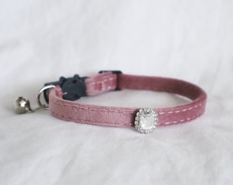 Elizabeth Pink Velvet Cat Collar | Personalized Rhinestone Breakaway Clasp