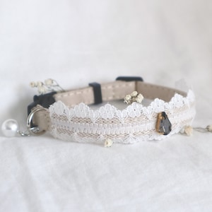The Georgiana Collar in white/cream - victorian goth elegant cat collar with white lace and teardrop pear gemstone