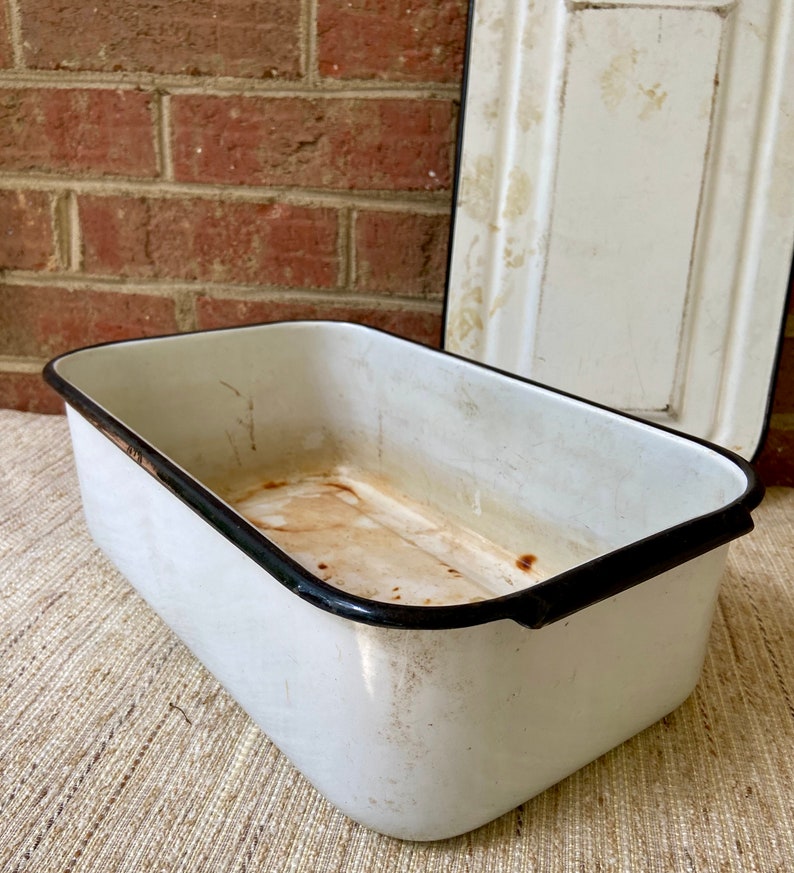 Enamel Bread Pan Rectangular loaf pan with Lid from the Etsy